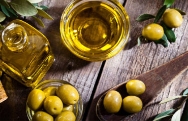 Olive-oil-rapeseed-oil-1472×776