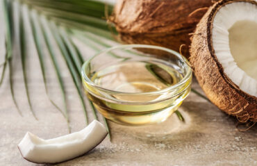 is-coconut-oil-healthy-1472×776